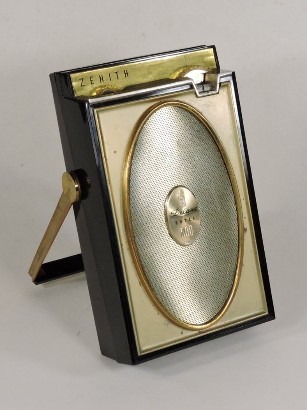 Vintage Zenith Model Royal 500H 8 Transistor AM Radio - Working - Mid 1960's